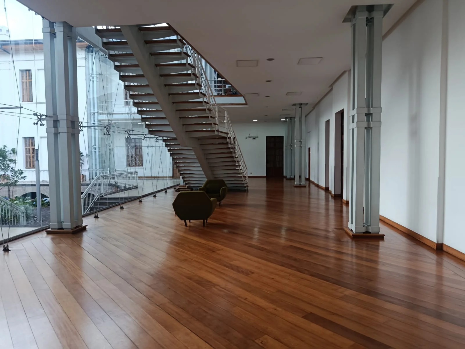 Galerías y áreas de encuentro