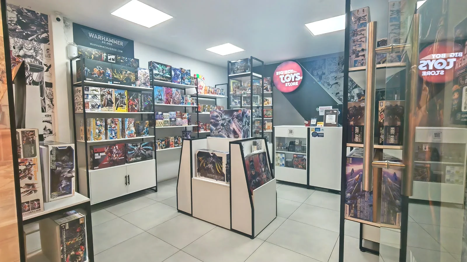 Interior real de The Big Boy Toy Store
